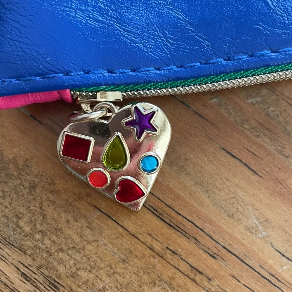 ipsy vibrant pink